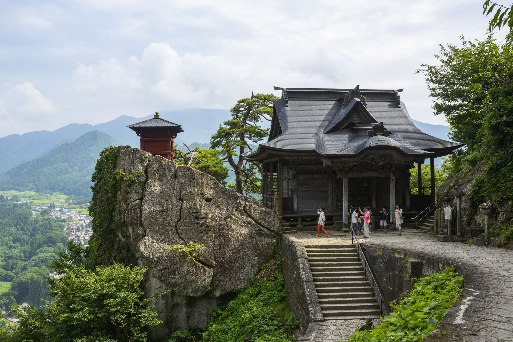 【駅からハイキング】専属ガイドがご案内！山寺探訪～王道コース～ 【駅からハイキング】専属ガイドがご案内！山寺探訪～王道コース～