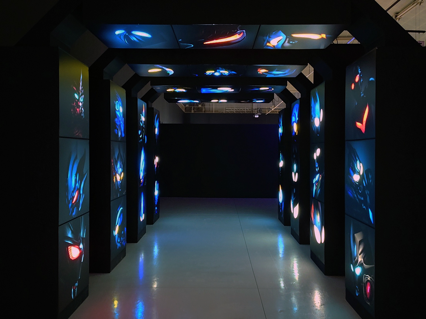 横浜 ウルトラマン展