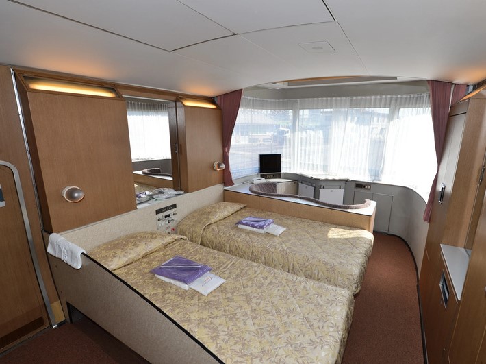 寝台特急カシオペアの車内設備_カシオペアスイート 展望室タイプ