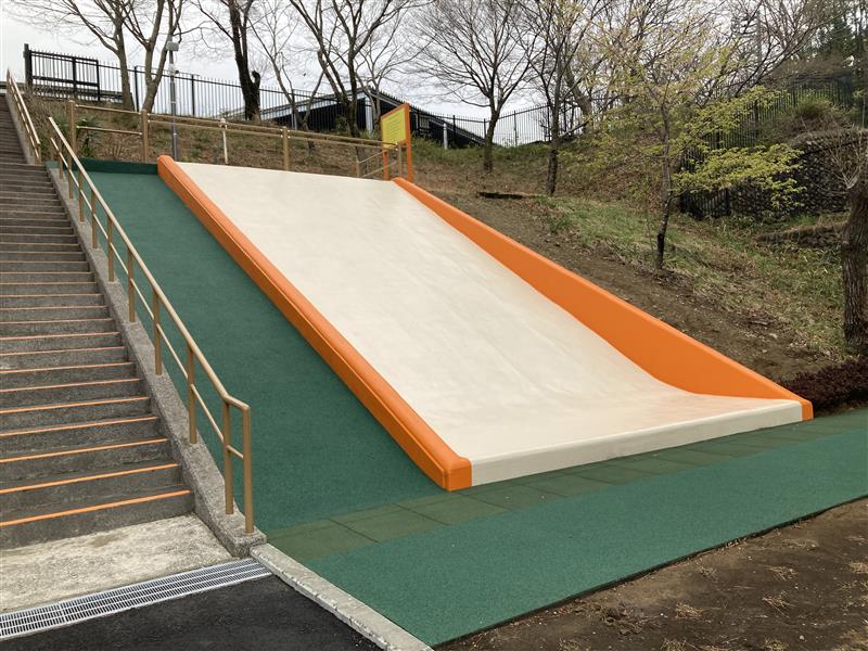 青梅鉄道公園>
        </figure>
        </div>        
 

<!-- -------▼≪h2≫の内容ここから（≪h3≫見出し か 詳細 を収める）-------------------------------------------------------- -->
        <div class=